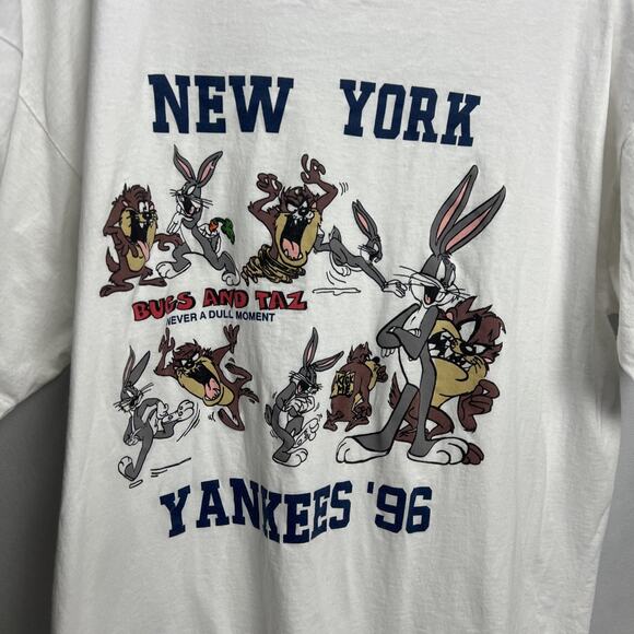 Vintage New York Yankees Looney Tunes T-shirt XL Made in USA Single Stitch 90s - Picture 2 of 8